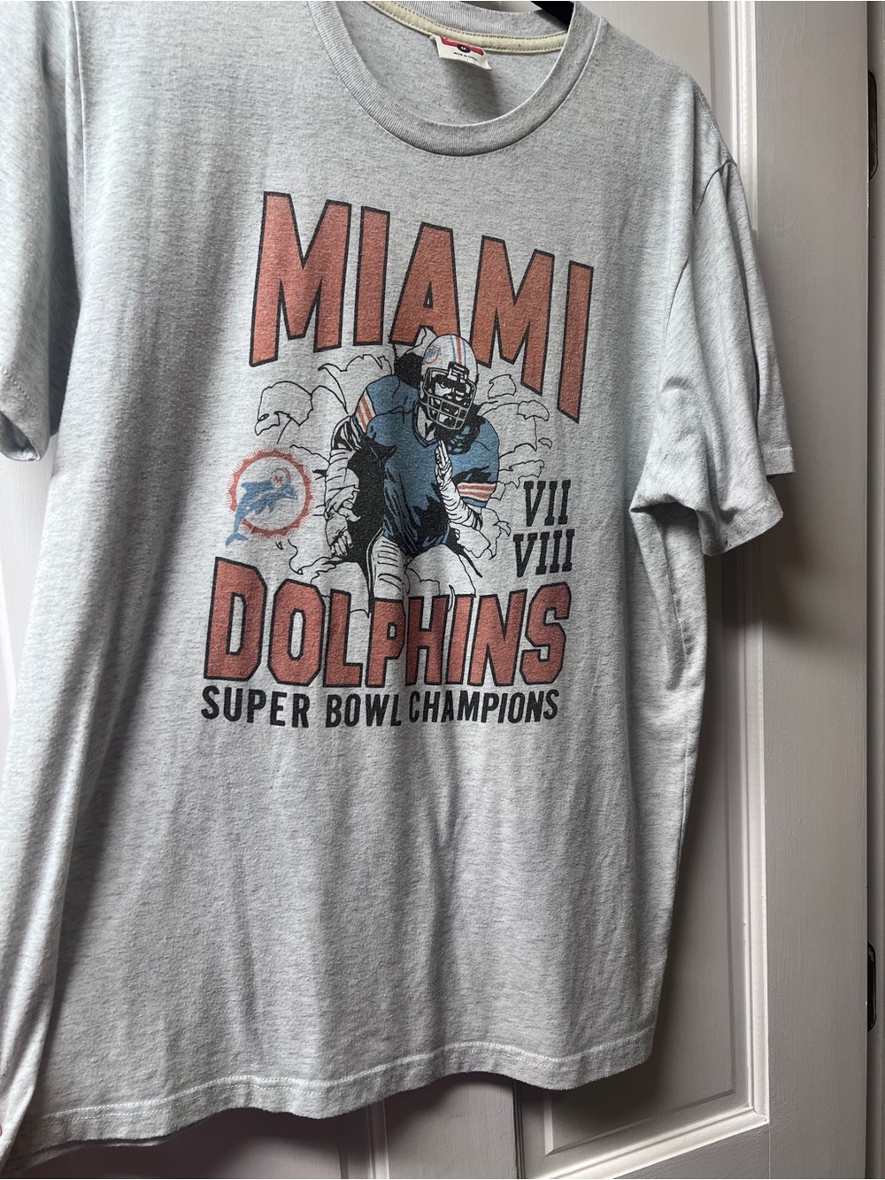 HOMAGE Miami Dolphins Vintage Siperbowl t shirt. Good condition, some pilling. M